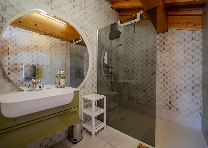 Vieil Ours Douillet 11pax Familial Vue Шале