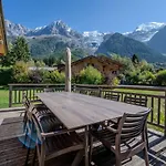 Chalet Vieil Ours Douillet 11pax Familial Vue Chamonix