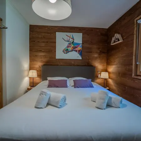 Vieil Ours Douillet 11pax Familial Vue シャレー *